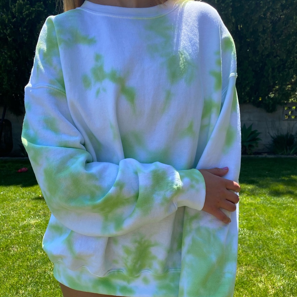 Green Tie Dye Sweatshirt